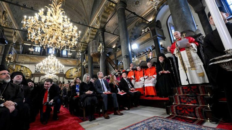 Papa: comunhão entre todos os batizados é prioridade