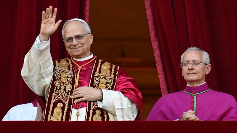 Papa: a Igreja é humana e divina, sinal visível da ação de Cristo na história