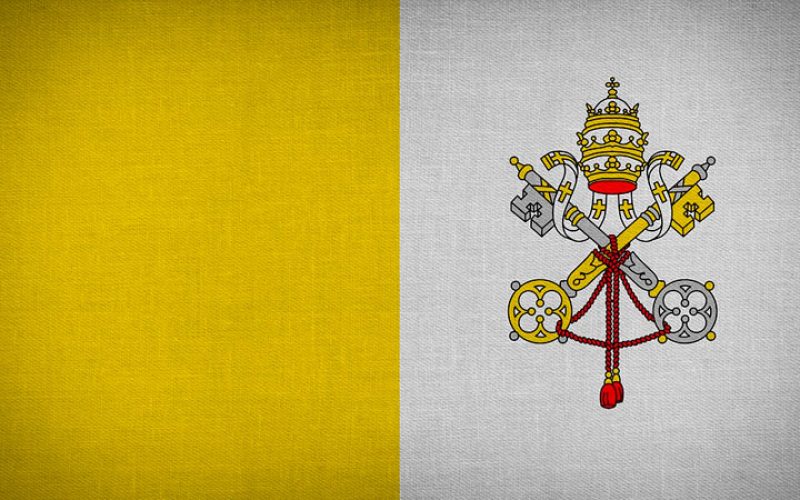 Papa: ajudem-me a ajudar os missionários em todas as partes do mundo