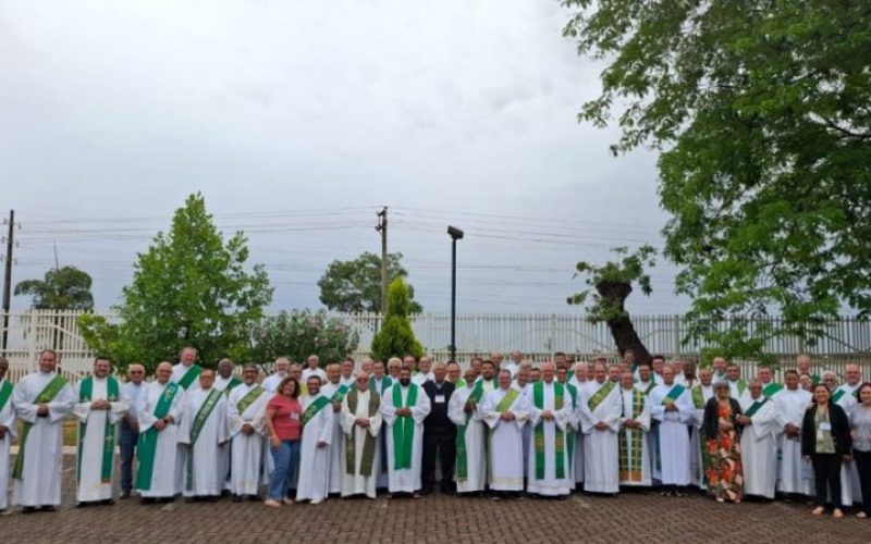 Encontro de Diretores e Formadores de Escolas Diaconais aprofunda a identidade e a missão do diácono em uma Igreja sinodal