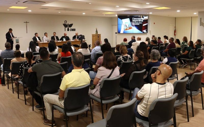 Lançamento do Manual de Catequética celebra primeira publicação genuinamente brasileira sobre o tema